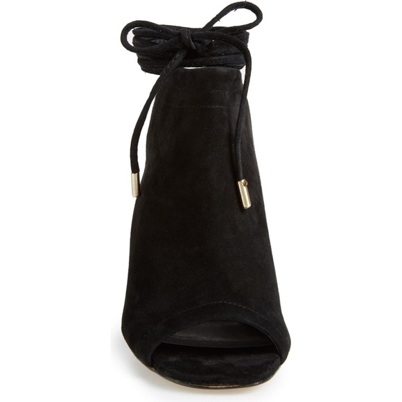 Steve Madden leather/suede sophie sandal. - Picture 3 of 7